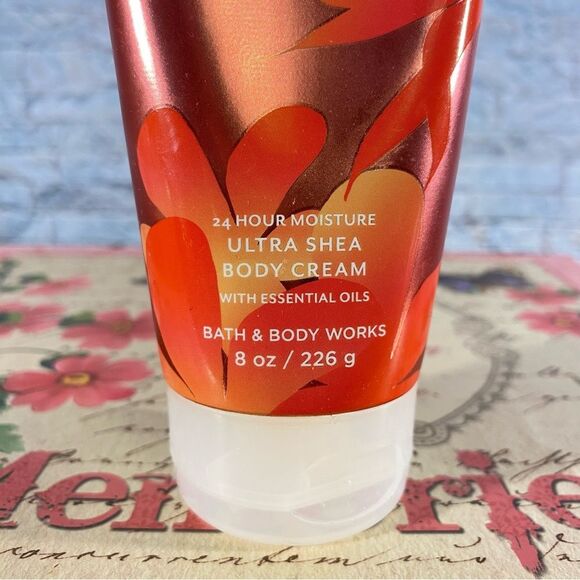 Bath Body Works Fiji Sunshine Guava Tini Body Cream 24hr Moisture Essential Oils - Picture 3 of 5